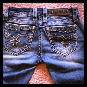 Women’s Jeans Rock Revial